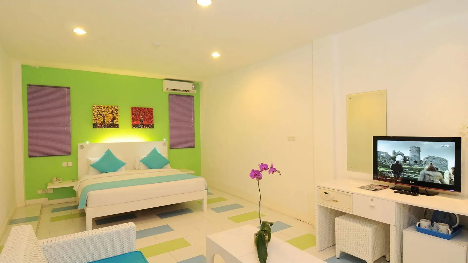 Home@36 Condotel Kuta  Hotel